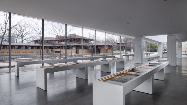 Frank Lloyd Wright Martin house visitor Center / Toshiko Mori Photo of Martin House from the interior of the visitor center designed by Toshiko Mori